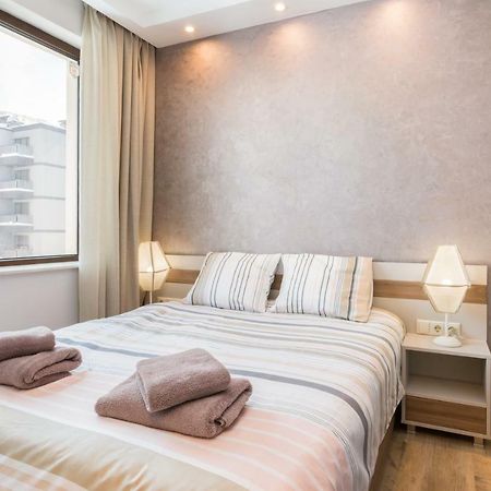 M&M Modern & Multifunctional One Bedroom Apartment By Flat Mаnager Sofia Buitenkant foto